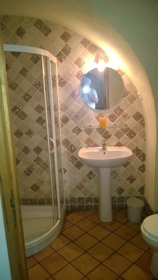 Les Griottes Bed & Breakfast Charols Екстериор снимка